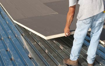 benefits of insulating Hirwaen flat roofing